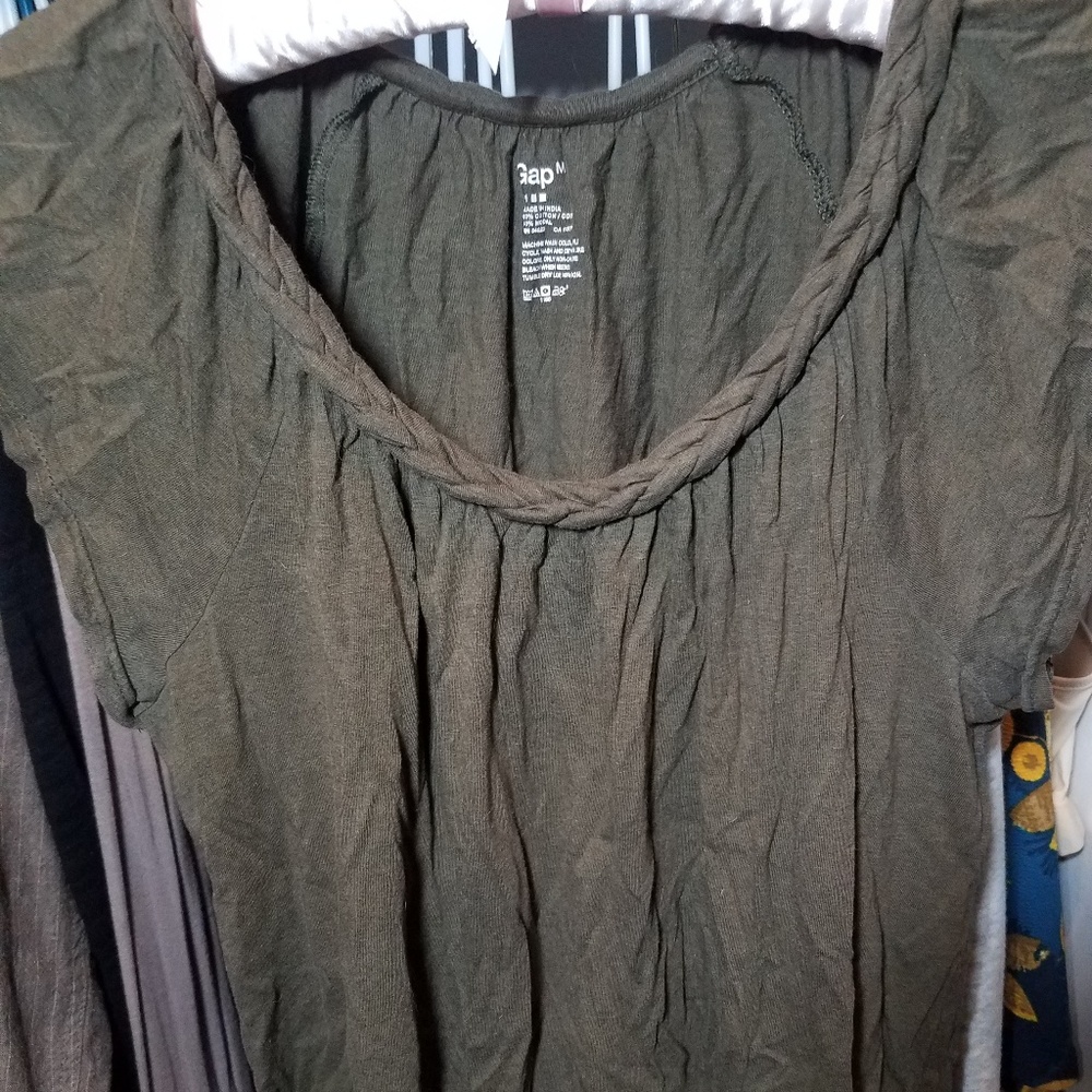 Medium green Gap top